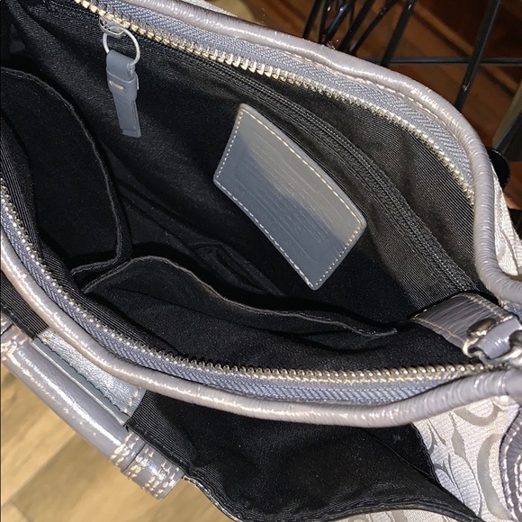 Coach Hobo Handbag F13971 - Picture 4 of 13